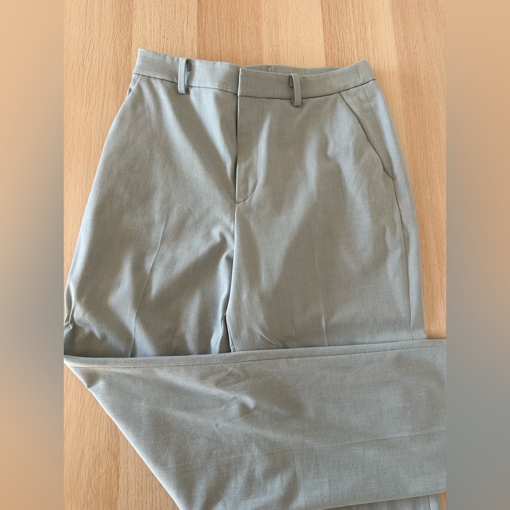 (SALE) Women’s Baby Blue Dress Pants Uniqlo